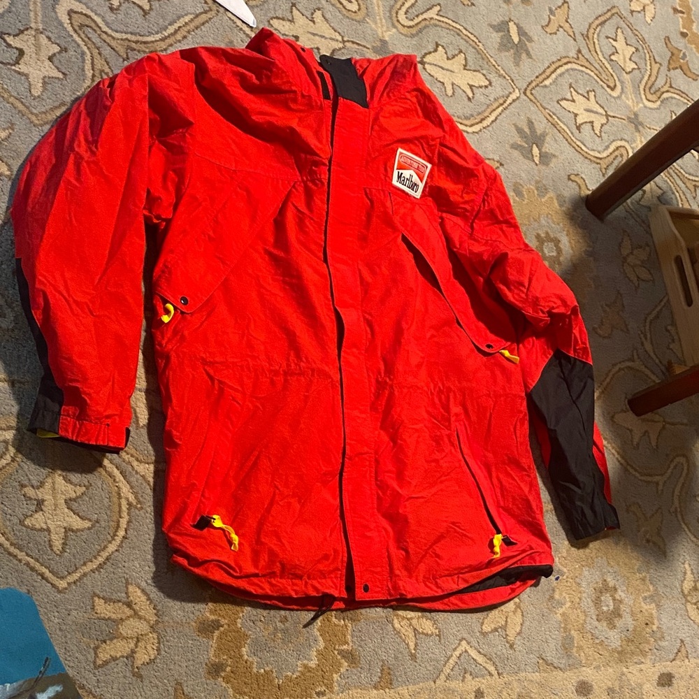 Red vintage Marlboro Jacket 90’s $100 Large